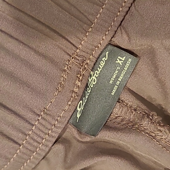 Eddie Bauer dry fit Traveling Pants Size Xl - Picture 5 of 8